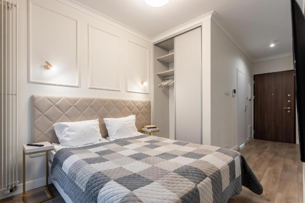 Close-urban Chic - Luxury -10 People- Mennica Apartament